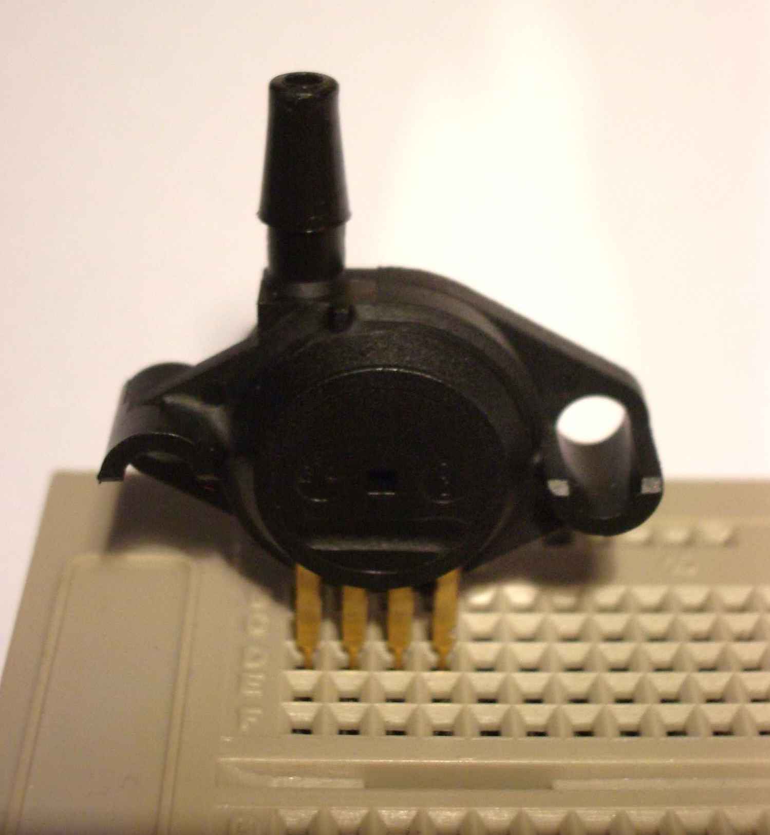 Diseño de un sensor casero de presión de neumática para LEGO Mindstorm NXT
